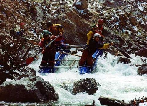 Отчет о водном (катамараны) туристском путешествии 3 (c эл. 4) категории сложности в районе Северного Кавказа (Карачаево-Черкессия), совершенном с 28 апреля по 9 августа 2000 г.