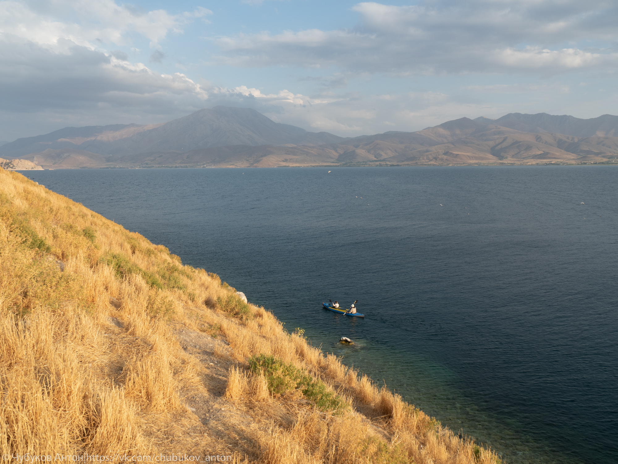 Первое прохождение Южного берега озера Ван (Турция) на байдарках.
