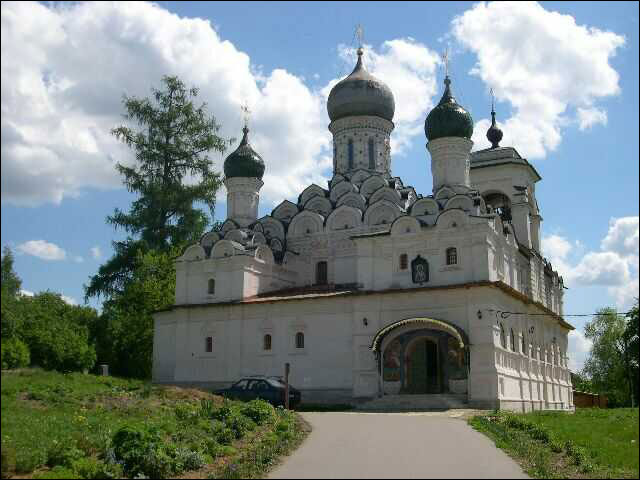 Поездка по православным храмам на западе Московской области