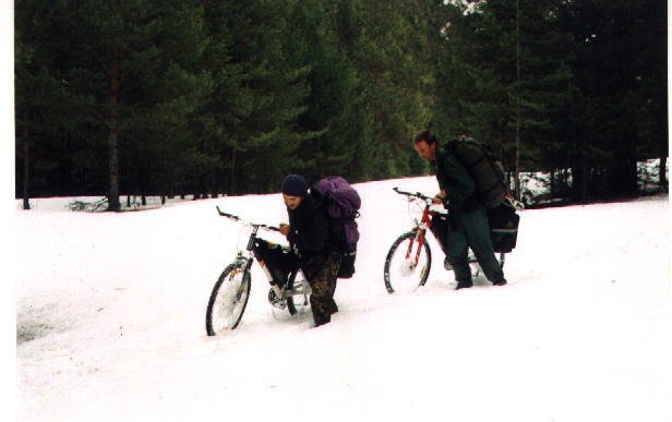 Отчет о велосипедном  путешествии 6 к.с., совершенном с 31 марта по 3 мая 2002 года, на Тянь-Шане и Южном Урале.